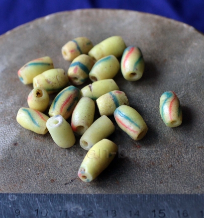 Африканские стеклянные бусины Кробо - African Ghana Krobo Beads. Лот из восемнад