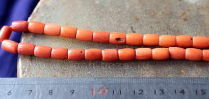 Бусина из натурального средиземноморского коралла Бусина из натурального средиземноморского коралла