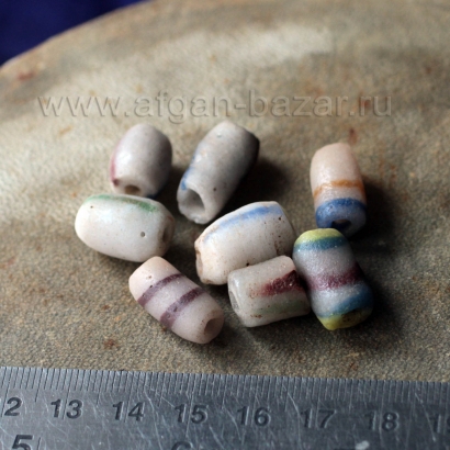 Винтажные африканские стеклянные бусины Кробо - African Ghana Krobo Beads. Лот из восьми бусин. Западная Африка, Гана, 20-21 вв. Винтажные африканские стеклянные бусины Кробо - African Ghana Krobo Beads. Лот и