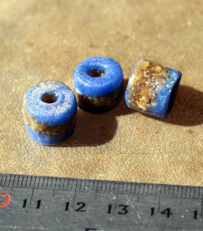 Африканские стеклянные бусины Кробо - African Ghana Krobo Beads. Лот из трех бус