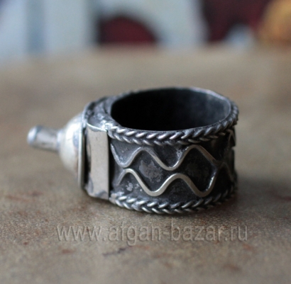 Берберское кольцо для волос или элемент колье. Марокко, долина Драа, берберы пле