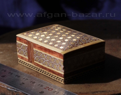 Деревянная шкатулка с инкрустацией "Хатам". Иран, Исфахан, современная работа Деревянная шкатулка с инкрустацией "Хатам". Иран, Исфахан, современная работа