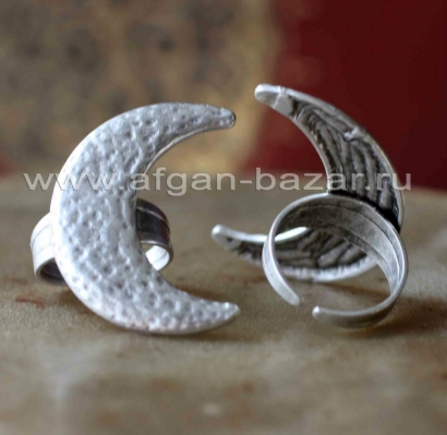 Турецкое кольцо в виде полумесяца