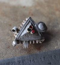 Подвеска-коннектор, деталь украшения. Пакистан (Кашмир), 20 век