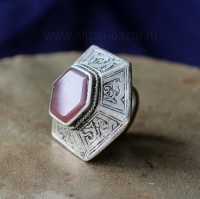 Перстень в иранском стиле с сердоликом