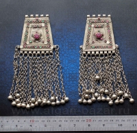 Лот из двух подвесок-пекторалей, части колье или пояса. Афганистан или Пакистан,