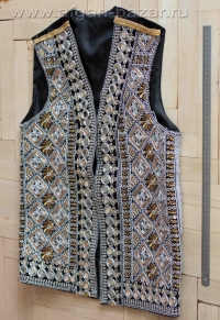 Афганская бархатная жилетка Маскат, расшитая люстром и зеркальцами-шиша. Афганис