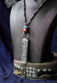 Кулон на шнурке, сделанный из элементов старых афганских украшений. Автор - Алек