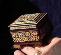 Деревянная шкатулка с инкрустацией "Хатам". Иран, Исфахан, современная работа