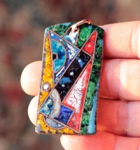 Александр Емельянов. Кулон "Soror Mystica". (17й аркан Таро) Медь, горячая перегородчатая эмаль Александр Емельянов. Кулон "Soror Mystica". Медь, горячая перегородчатая эмаль