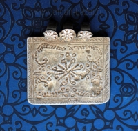 Подвеска в форме амулета "Тавиз", часть колье. Северо-западный Пакистан (Кашмир)