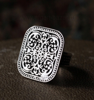 Египетский серебряный перстень с орнаментом "арабеска"