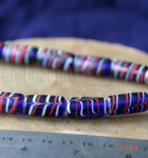 Стеклянная торговая бусина - Feather Trade Beads. Индия или Юго-Восточная Азия, 