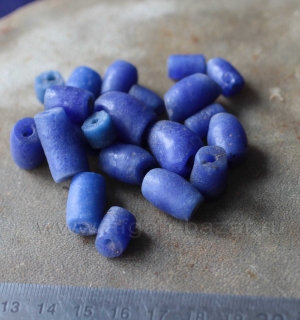 Африканские стеклянные бусины Кробо - African Ghana Krobo Beads. Лот из девятнад