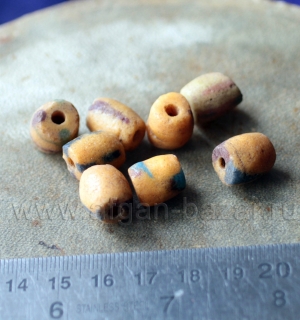 Африканские стеклянные бусины Кробо - African Ghana Krobo Beads. Лот из восьми б