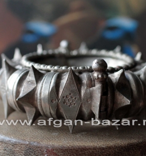 Индийский племенной браслет "Бандария". Коллекционный экземпляр. Индия, штат Ори