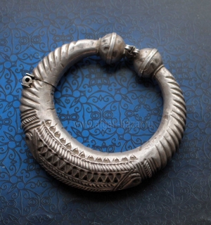 Старый индийский племенной браслет. Западная Индия (Пенджаб, Химачал Прадеш, Рад