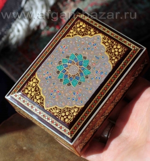 Деревянная шкатулка с инкрустацией "Хатам" с миниатюрной росписью. Иран, Исфахан