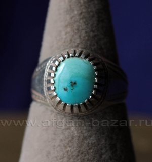 Иранский мужской перстень с бирюзой. Иран, современная работа Иранский мужской перстень с бирюзой. Иран, современная работа