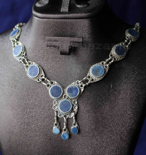 Винтажное афганское колье ручной работы с лазуритом. Афганистан, 20 в. Винтажное афганское колье ручной работы с лазуритом. Афганистан, 20 в.