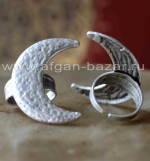 Турецкое кольцо в виде полумесяца Турецкое кольцо в виде полумесяца