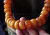 Связка-колье из бакелитовых бусин под янтарь. Непал, современная работа